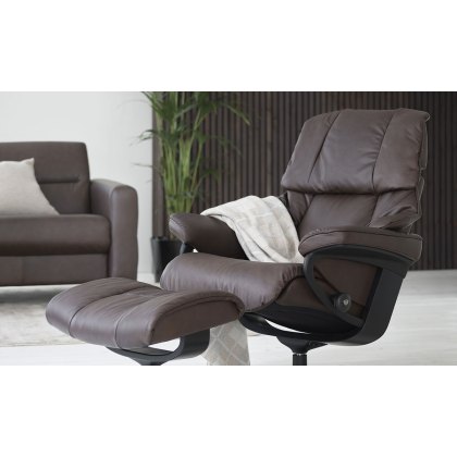 Stressless Medium Reno Chair with Footstool