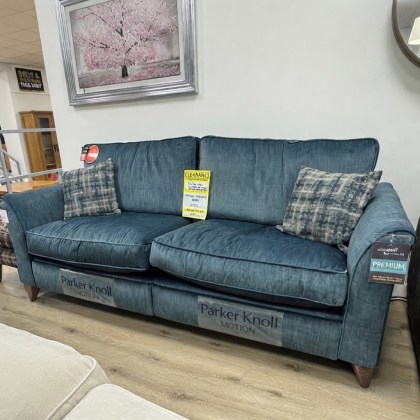 Parker Knoll Hazel Grand Sofa with Double Powered Footrest - ex display (SOLD AS SEEN) Parker Knoll Hazel Grand Sofa with Double Powered Footrest - ex display (SOLD AS SEEN)