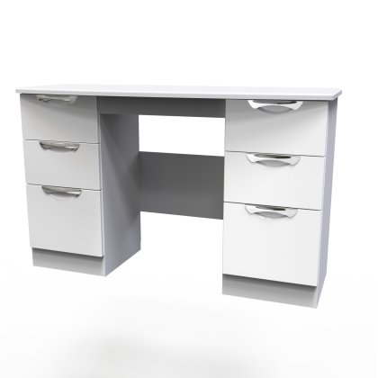 Carisbrooke Kneehole Desk