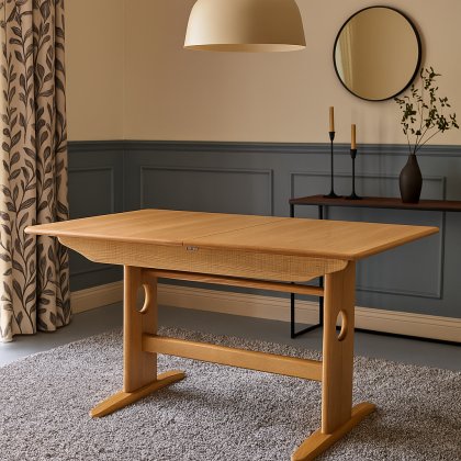 Ercol Windsor Medium Extending Dining Table Ercol Windsor Medium Extending Dining Table