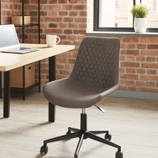 Fishbourne Swivel Chair Fishbourne Swivel Chair