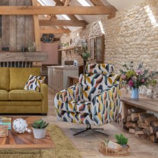 Olly Magnus Swivel Chair Olly Magnus Swivel Chair